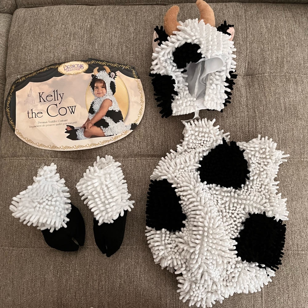 Baby cow costume